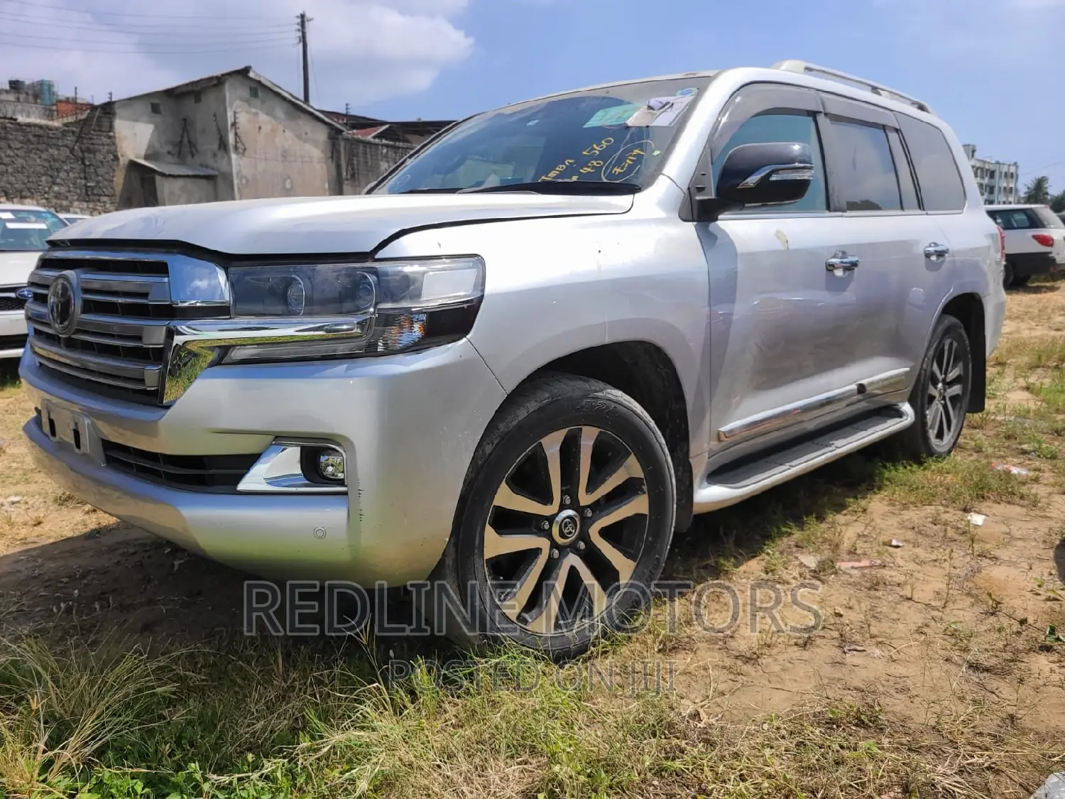 Toyota Land Cruiser 4.6 V8 ZX 2016 Silver
