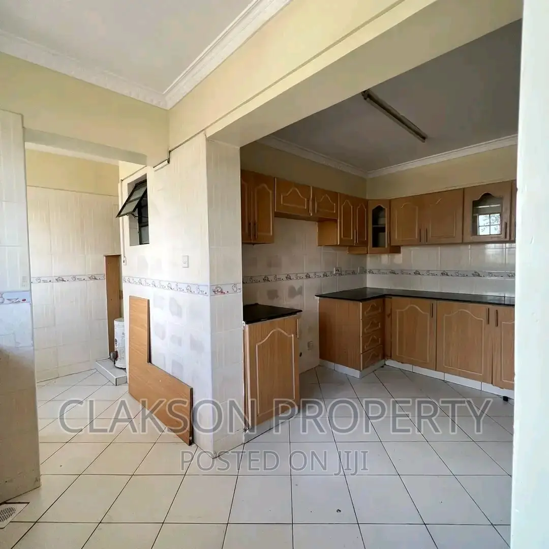 3bdrm Apartment in Kilimani Near Yaya for rent