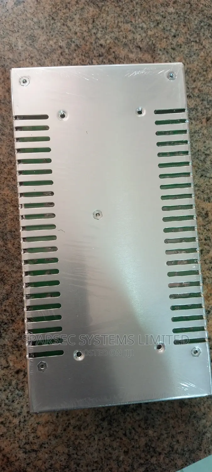 12V 30 Amp CCTV Power Supply Open