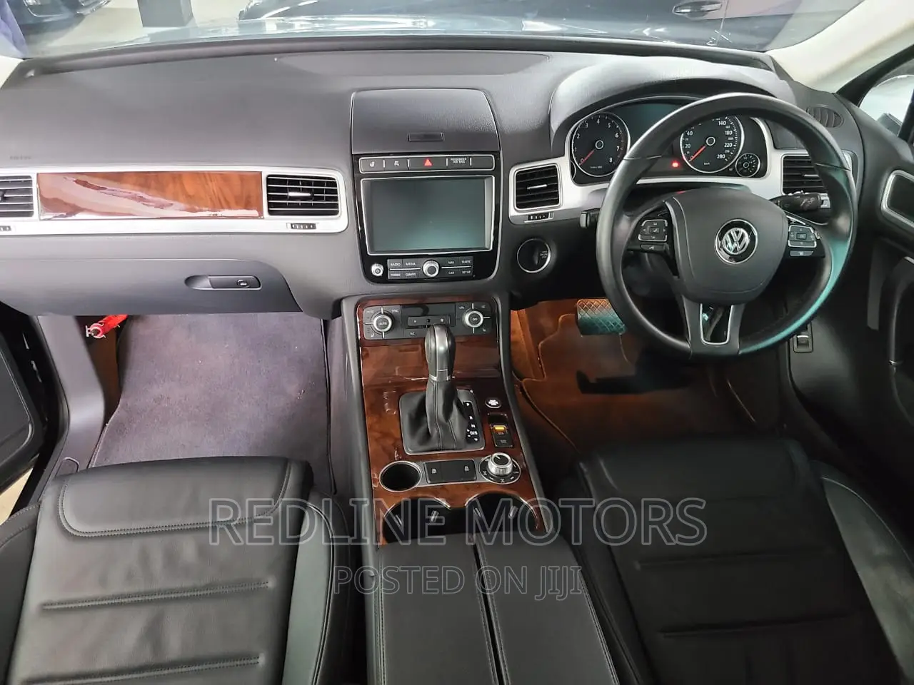 Volkswagen Touareg TDI Executive AWD 4MOTION 2016 Black