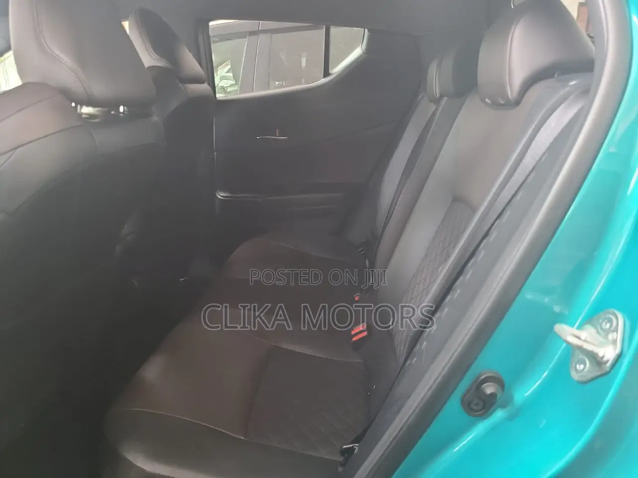 Toyota C-HR 2017 Blue