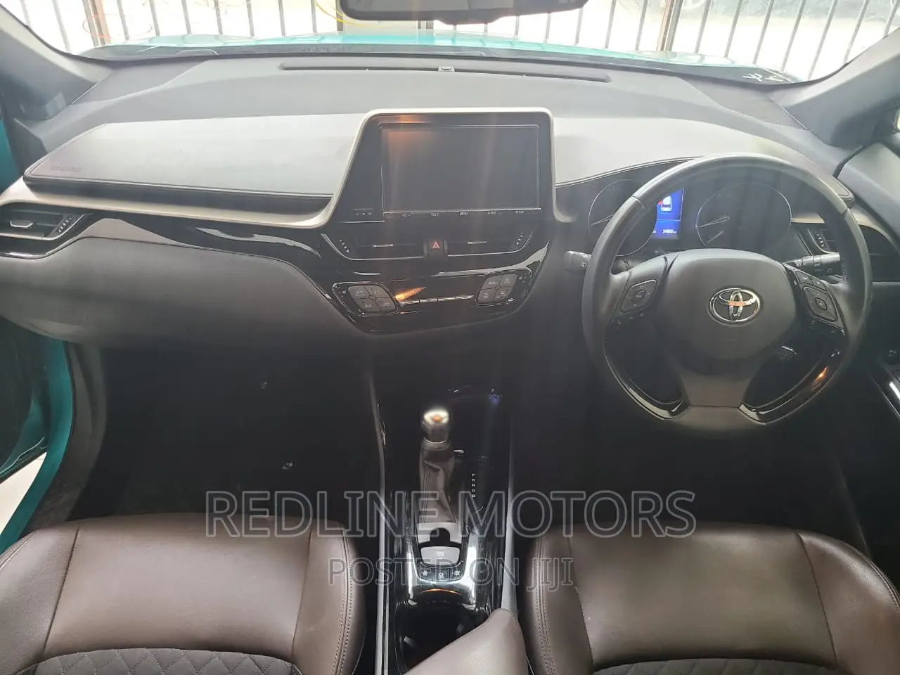 Toyota C-HR 2017 Blue