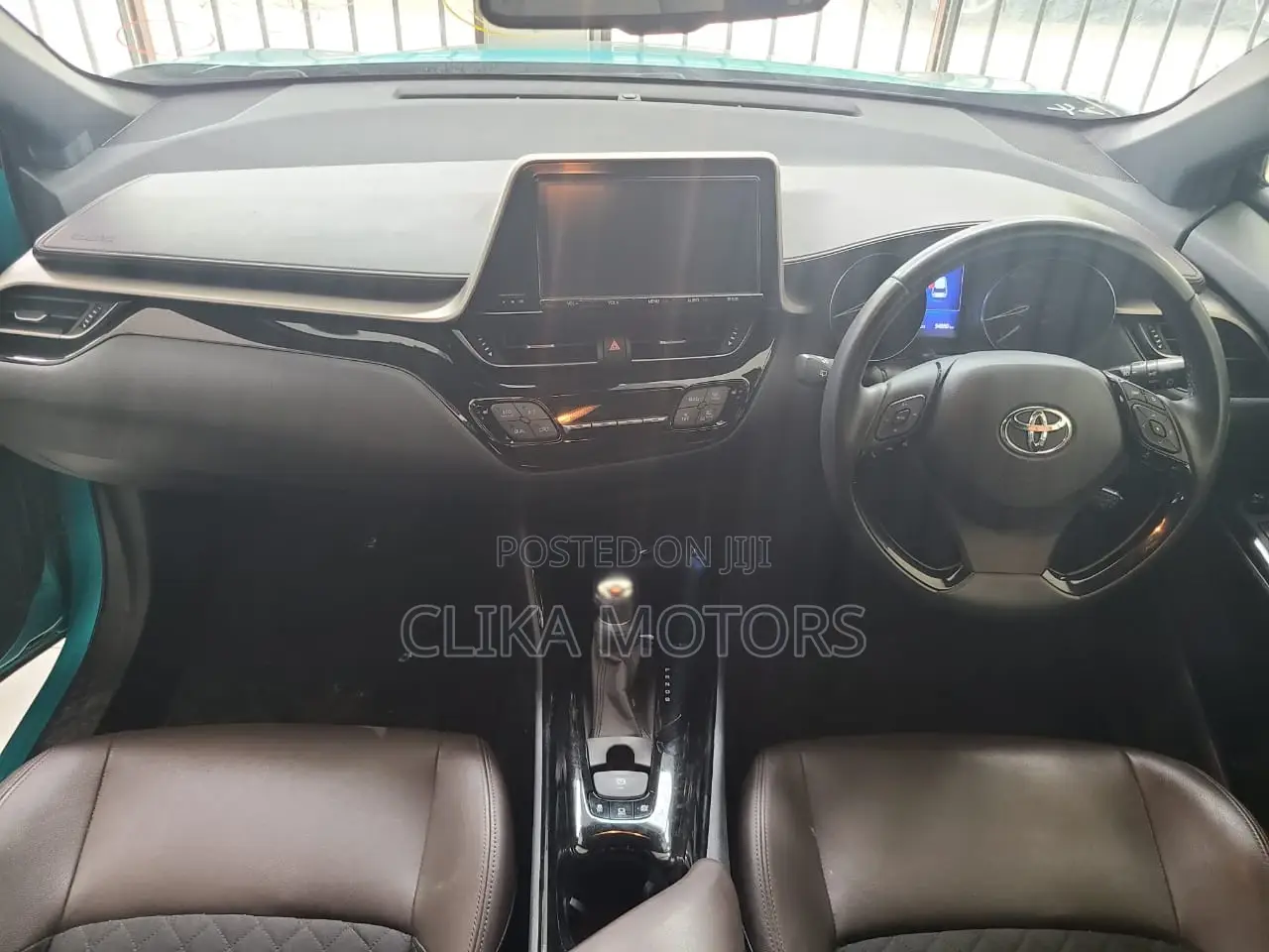 Toyota C-HR 2017 Blue