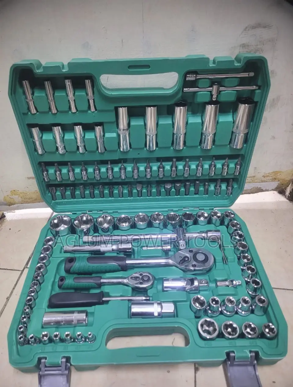 Stainless Steel Mechanical Wrench Tool Set 82 Pieces