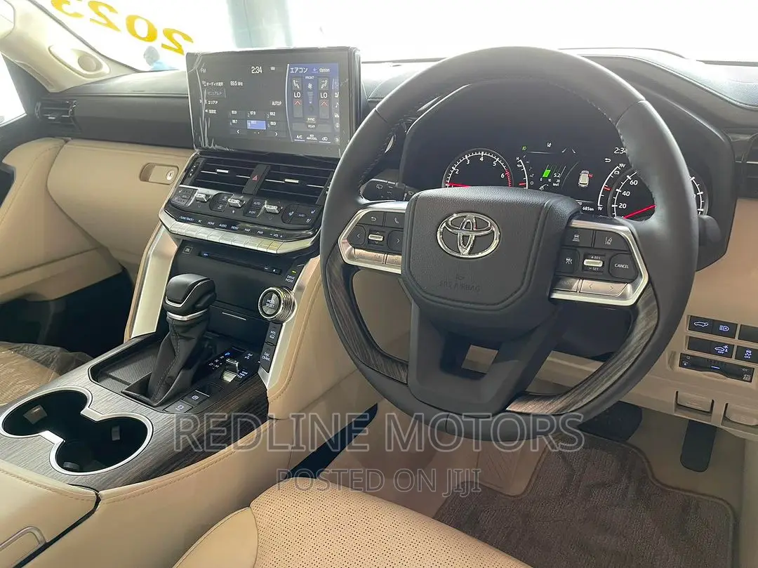 Toyota Land Cruiser 2023 Pearl