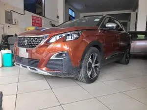 Peugeot 3008 2018 Orange
