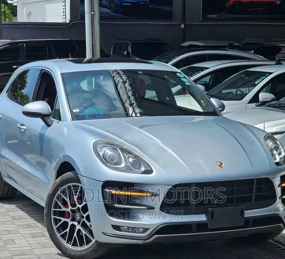 Porsche Macan Turbo 2016 Gray