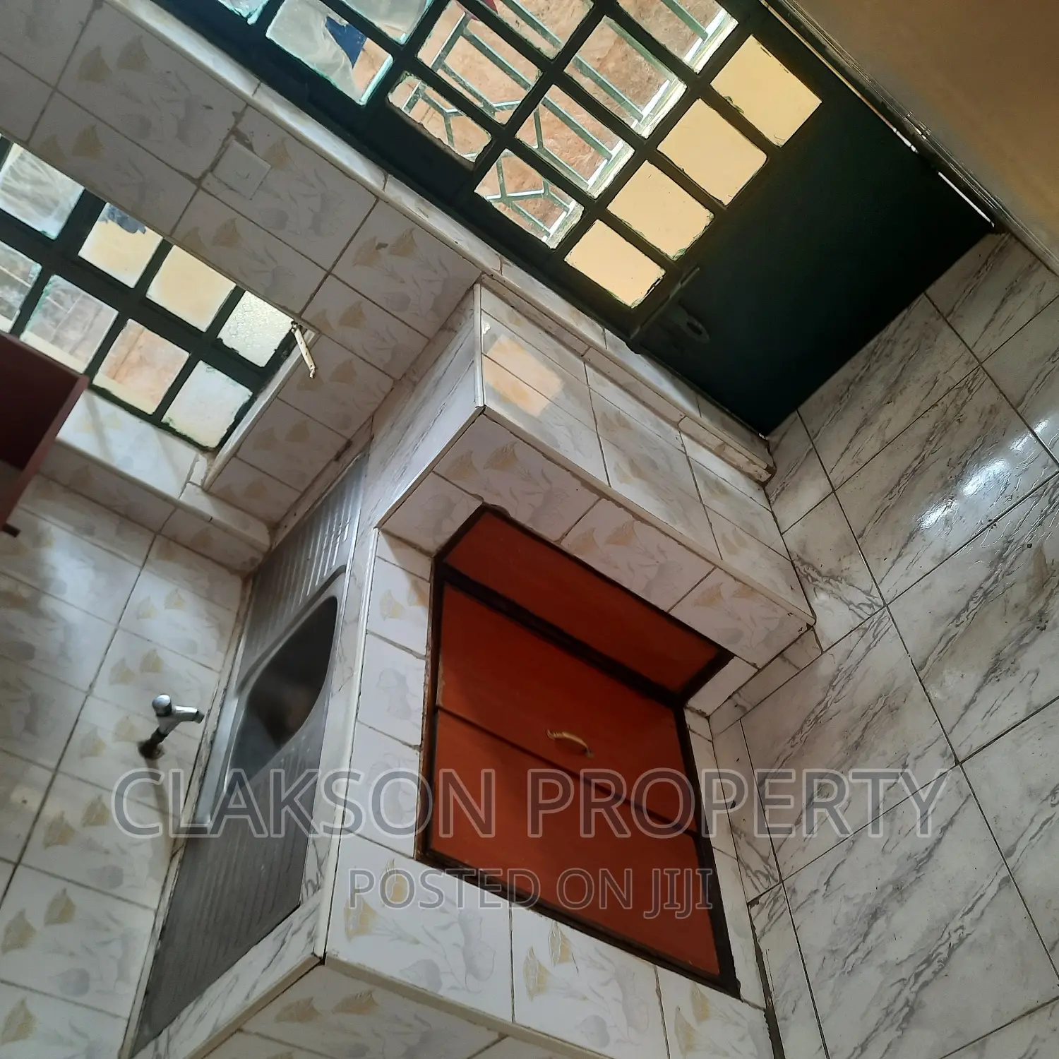 2bdrm Apartment in Naivashaa Road Near, Kilimani for rent
