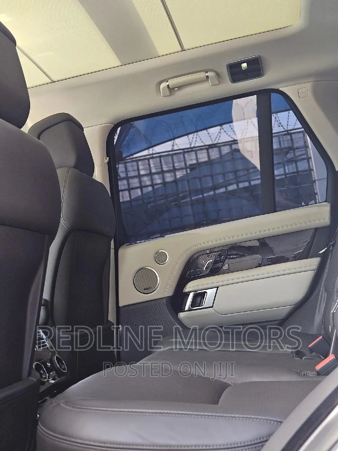 Land Rover Range Rover 3.0L V6 Supercharged 2019 White
