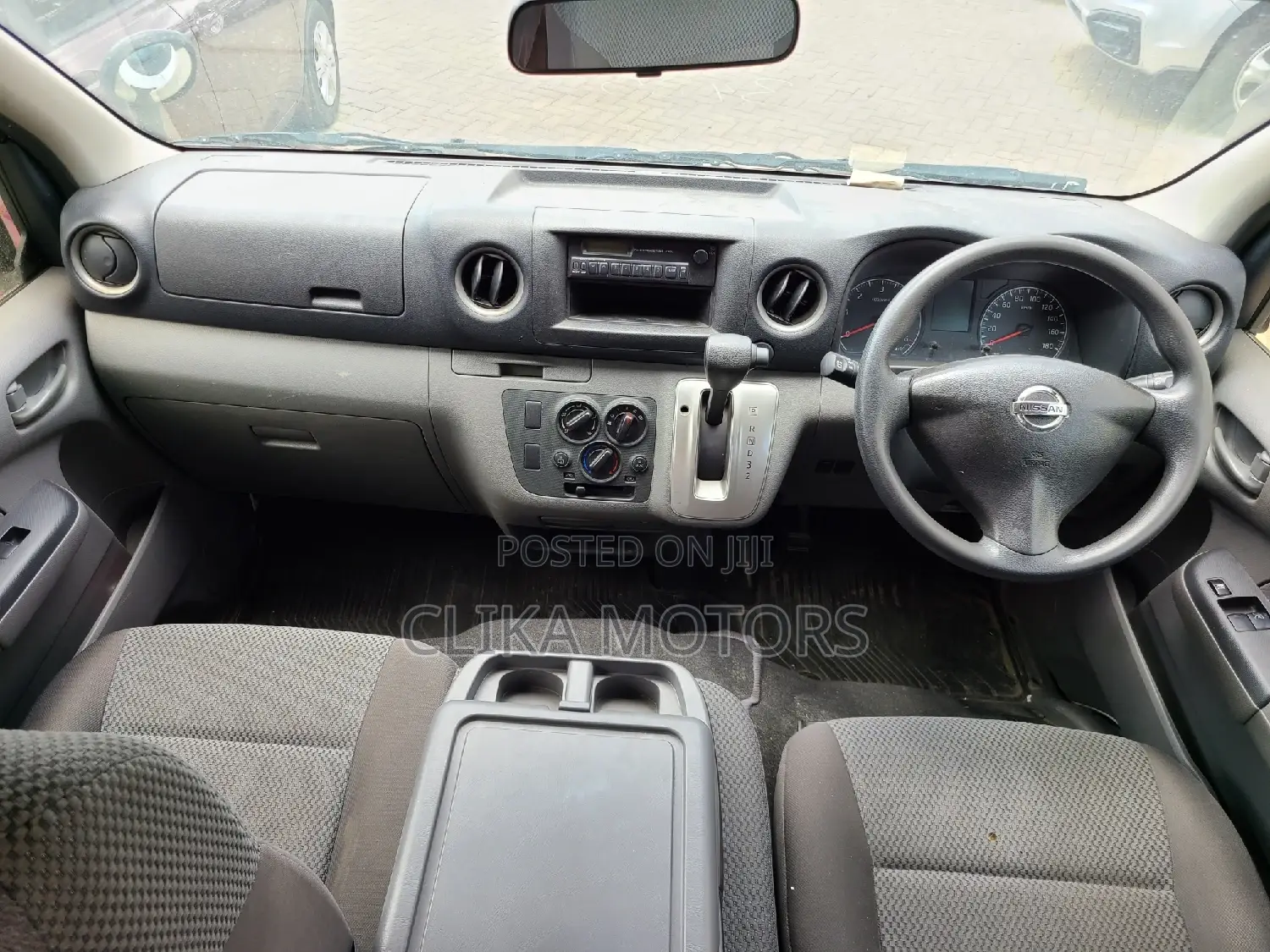Nissan Caravan (Urvan) 2016 White