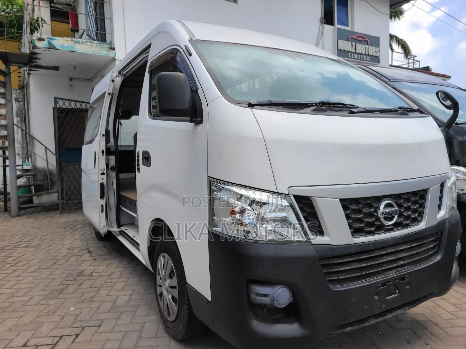 Nissan Caravan (Urvan) 2016 White