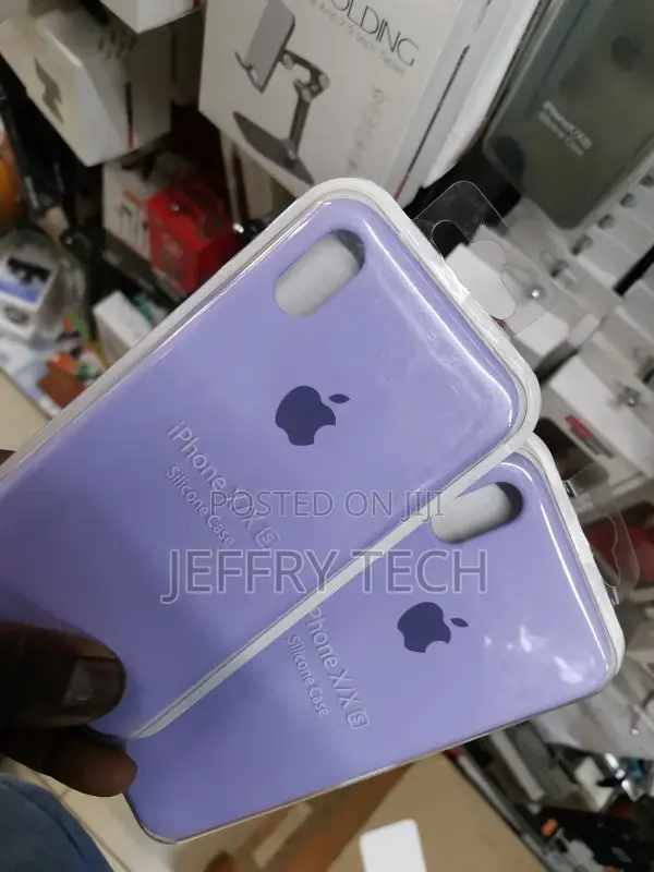 iPhone X/Xs Silicone Purple Case