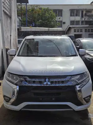 Mitsubishi Outlander 2.0 PHEV AWD 2016 White