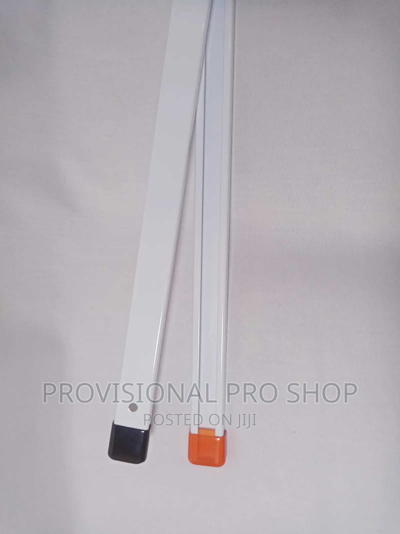 Stands Alignment Golf Training Aid