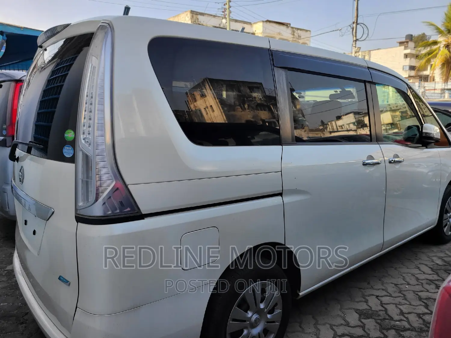 Nissan Serena 2016 White
