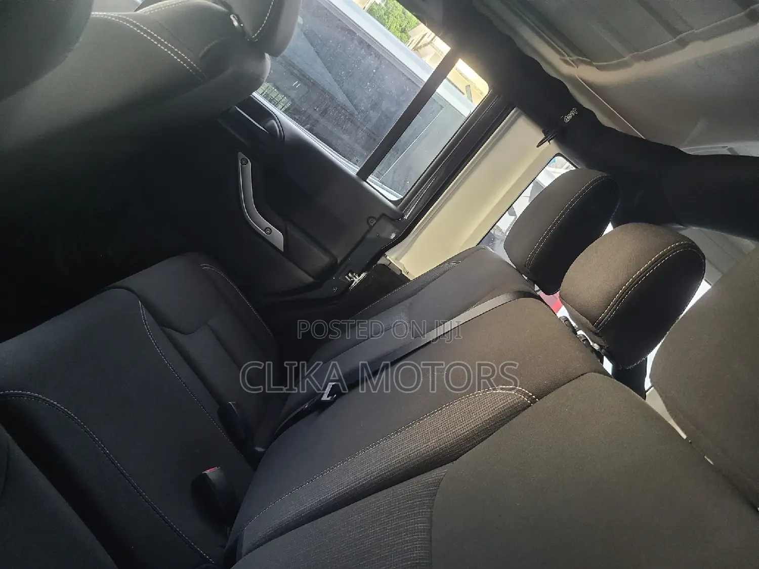 Jeep Wrangler Sahara 4x4 2016 Blue