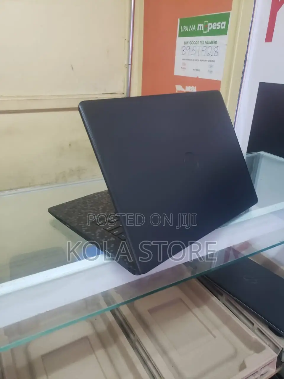 New Laptop Dell Latitude 14 3490 8GB Intel Core I7 SSD 256GB