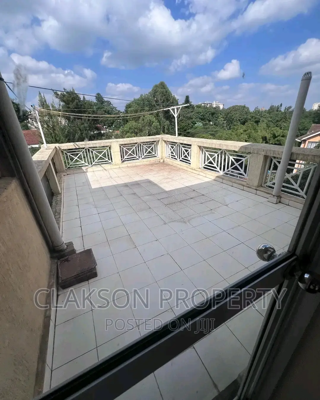 5bdrm Apartment in Kilimani for rent