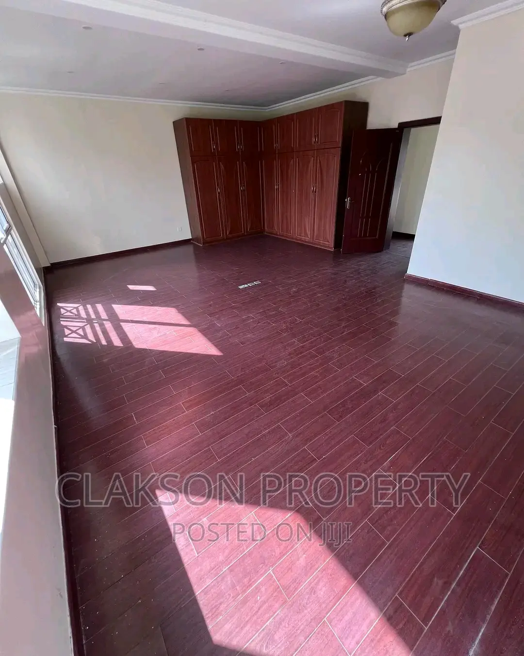 5bdrm Apartment in Kilimani for rent