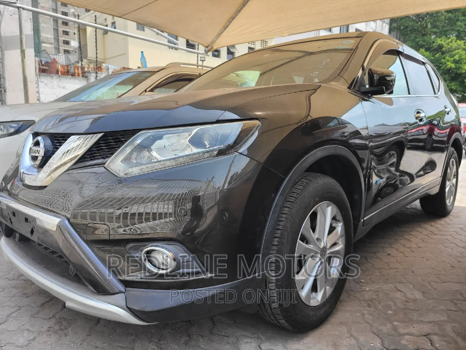 Nissan X-Trail 2.0 Petrol AWD 2016 Green