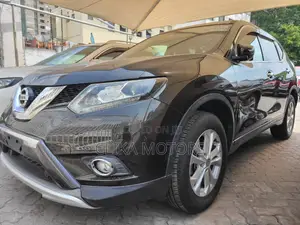 Nissan X-Trail 2.0 Petrol AWD 2016 Green