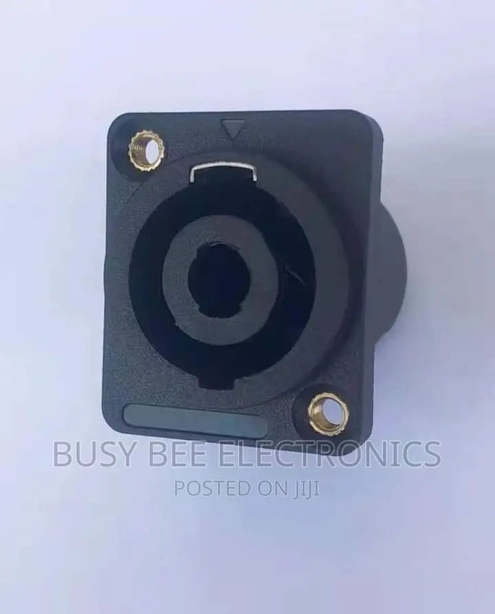 Single Female Speakon Connector to Mount on the Cabinet