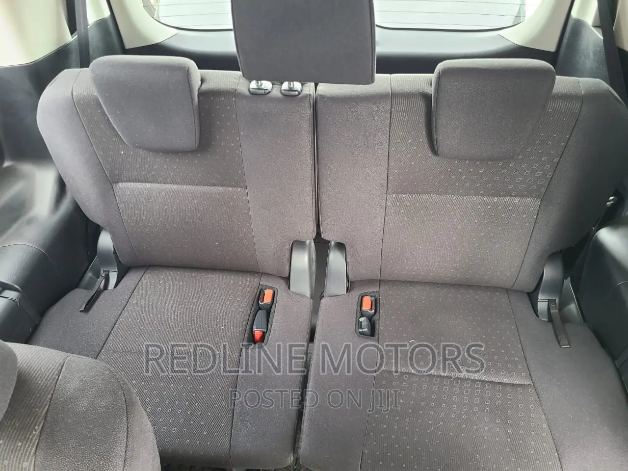 Toyota Voxy 2016 Gray