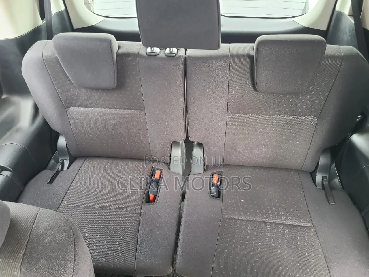 Toyota Voxy 2016 Gray