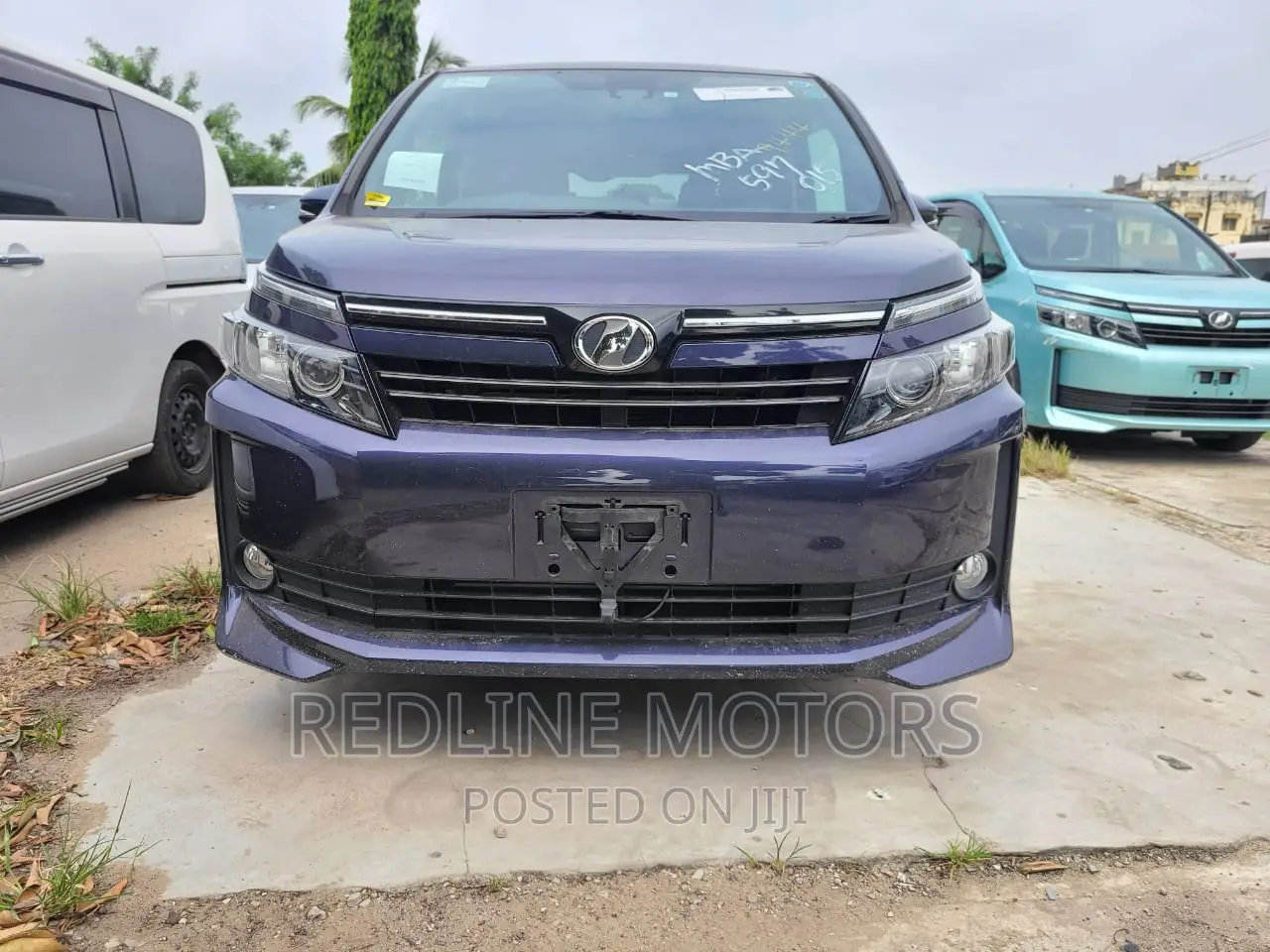 Toyota Voxy 2016 Gray