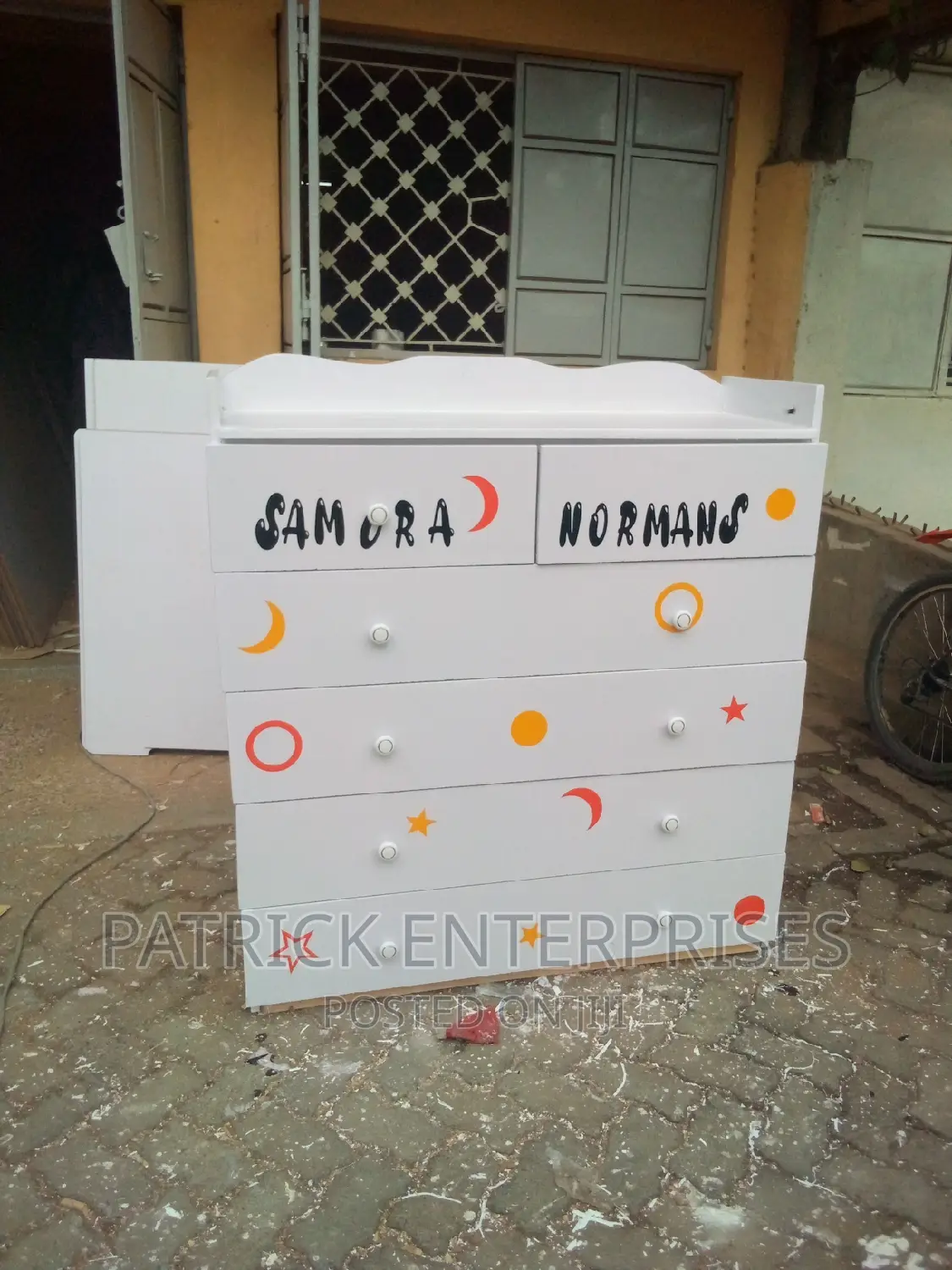 Morden MDF Baby Chest of Drawers 4 by 4 Fitts