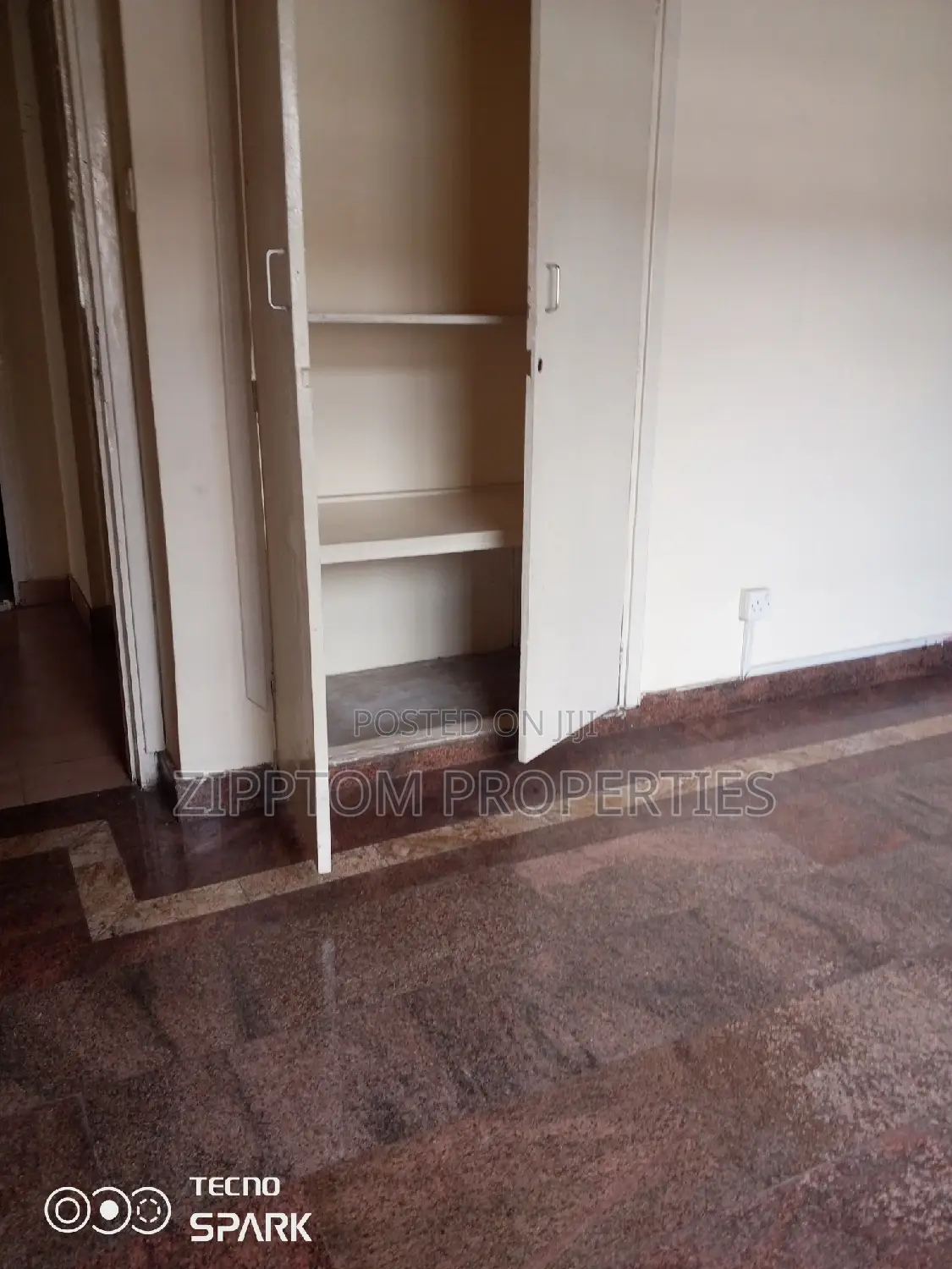 3bdrm Bungalow in South B for rent
