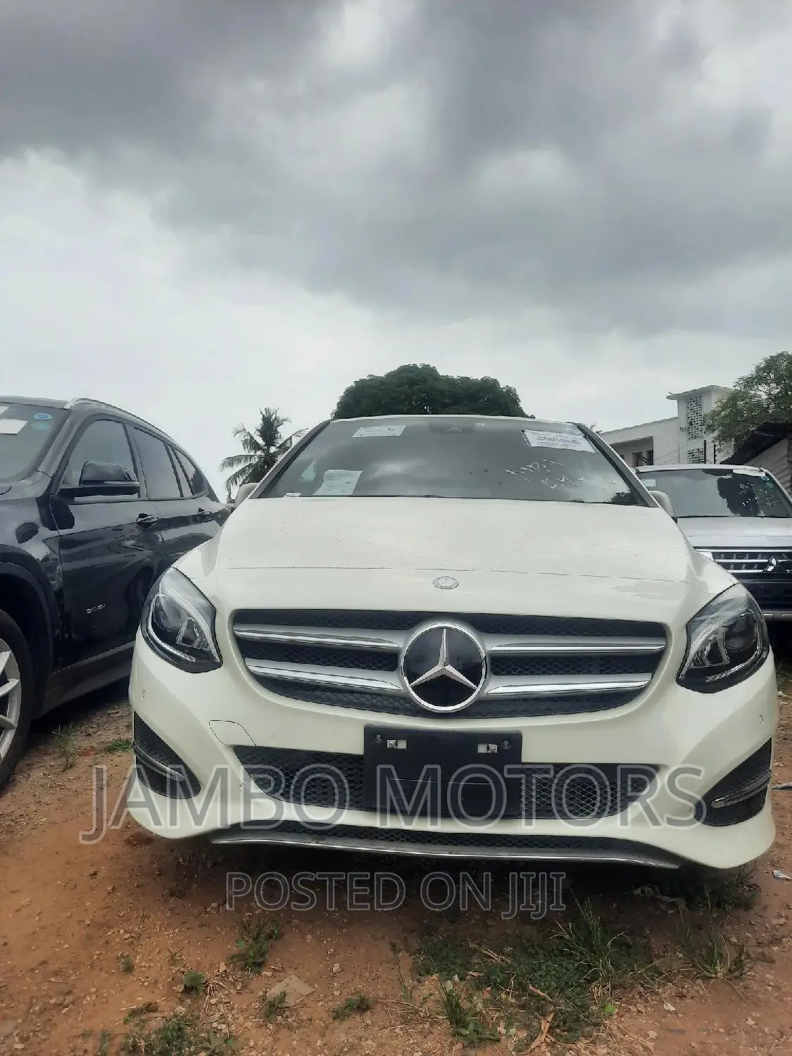 Mercedes-Benz B-Class Base B 250e 2017 White