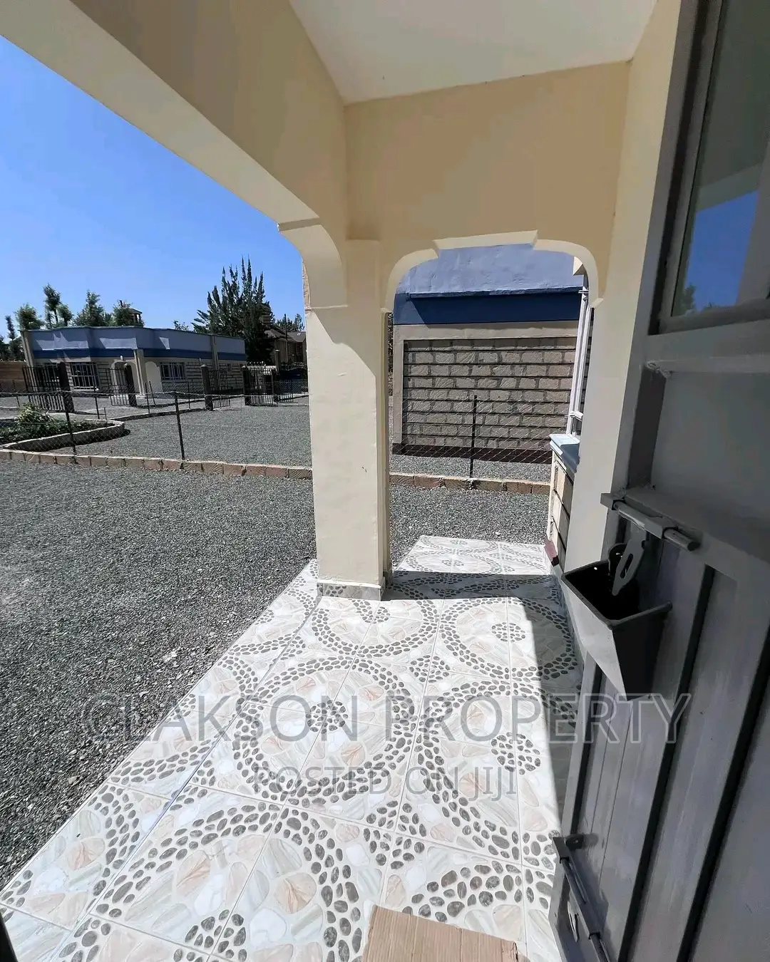 3bdrm Apartment in Rogai, Ongata Rongai for sale