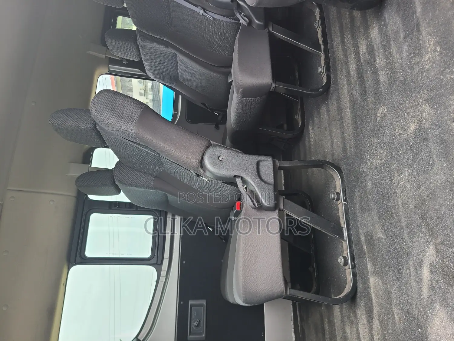 Nissan Caravan (Urvan) 2016 Grey