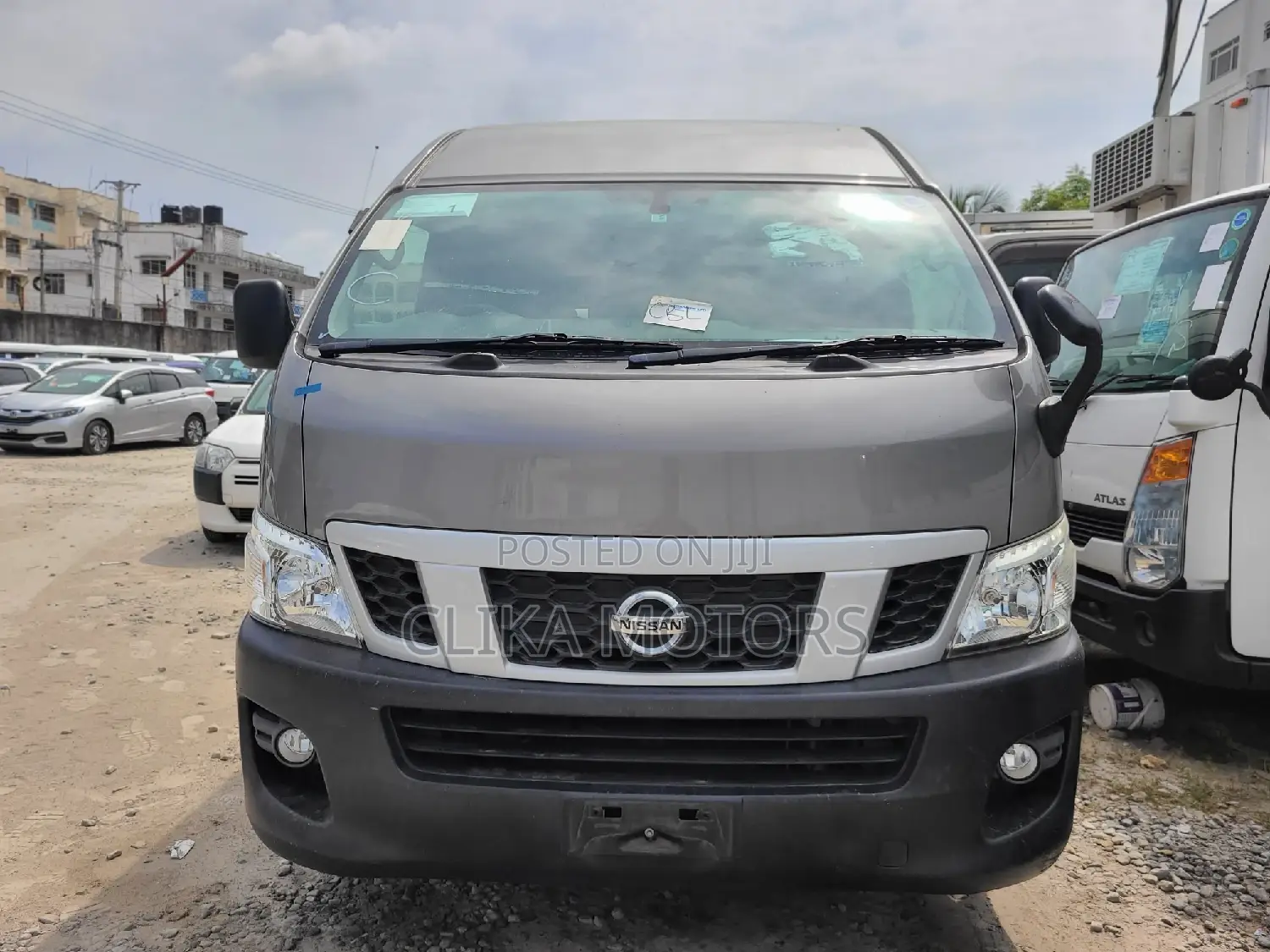 Nissan Caravan (Urvan) 2016 Grey