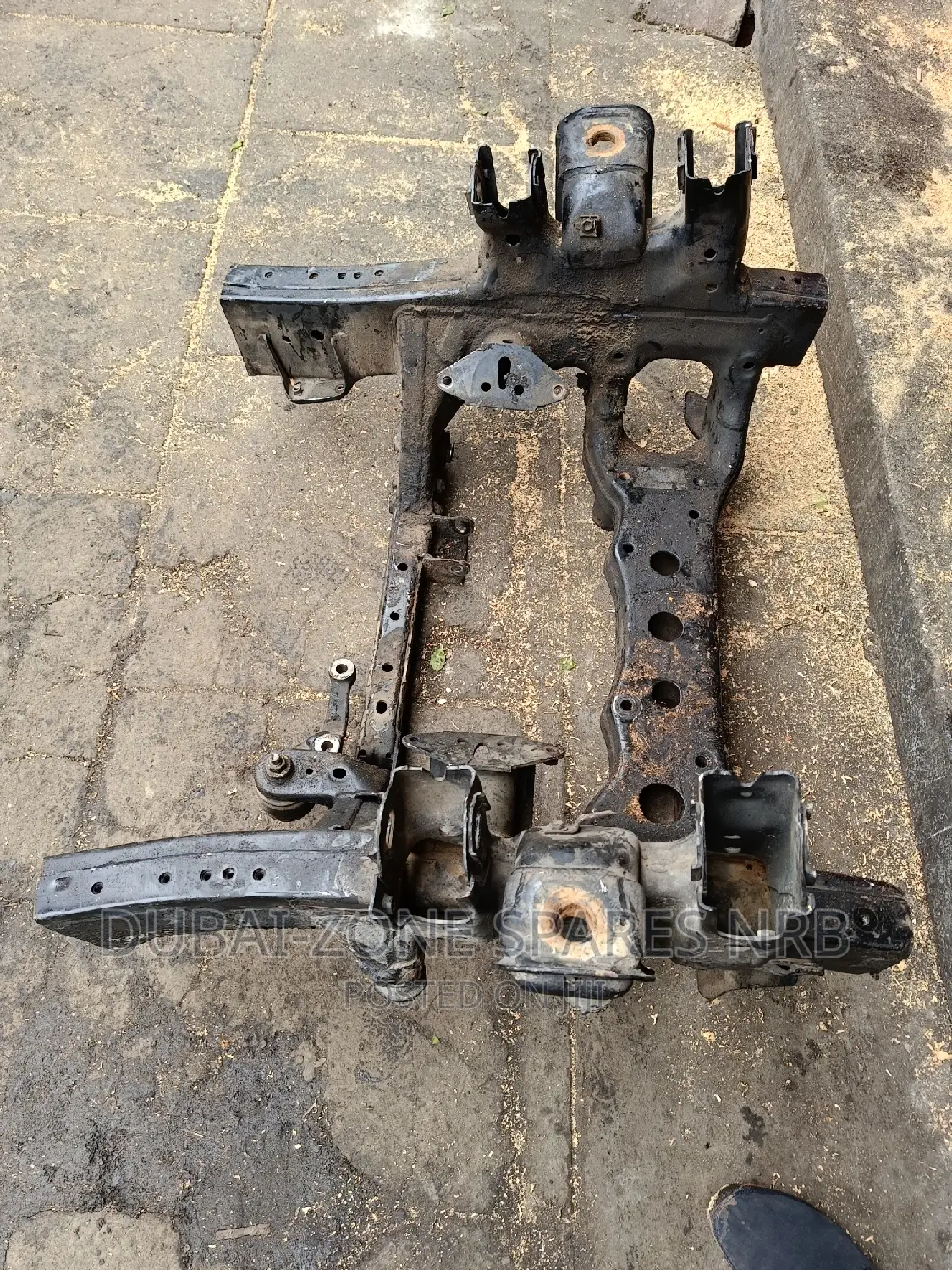 Vx 100-Series, Prado J95,J120,J150,Vigo Front Cross Member