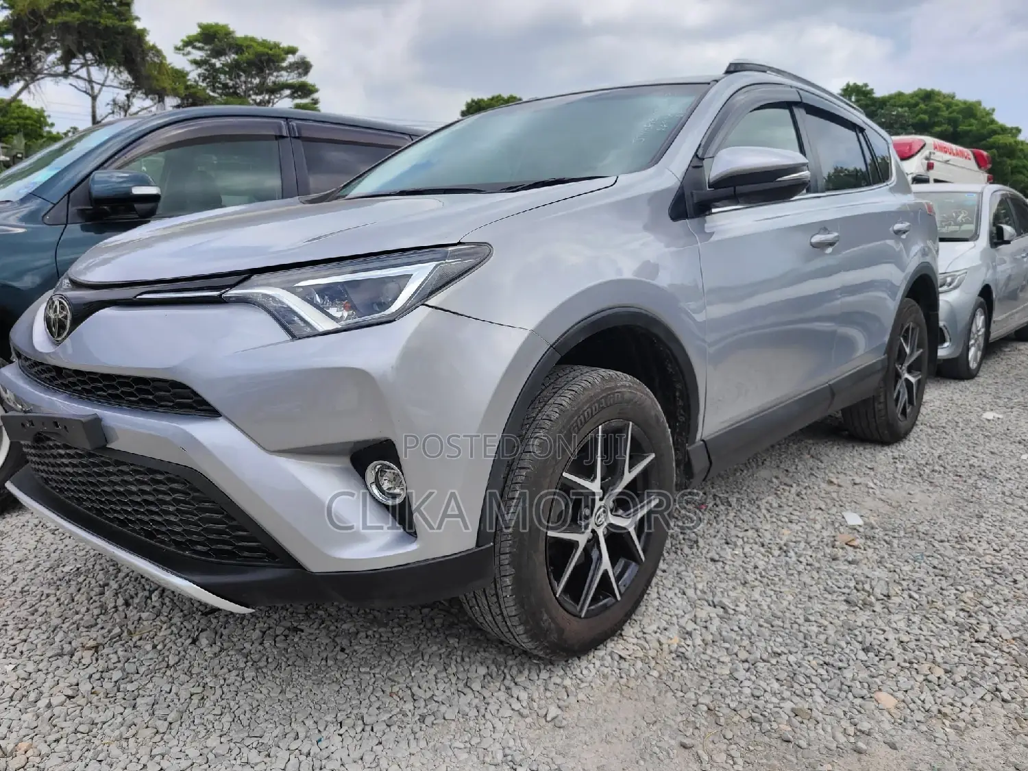 Toyota RAV4 LE AWD (2.5L 4cyl 6A) 2016 Silver