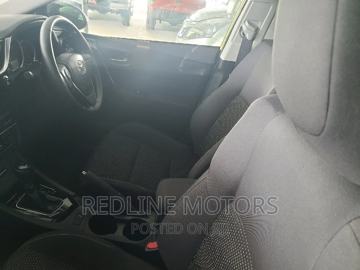 Toyota Auris 2016 Green