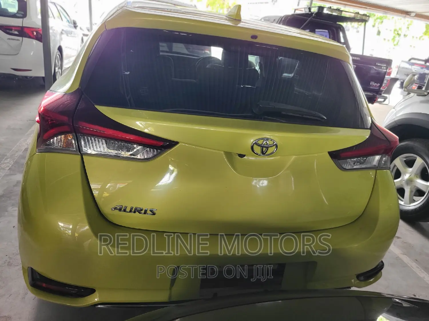 Toyota Auris 2016 Green