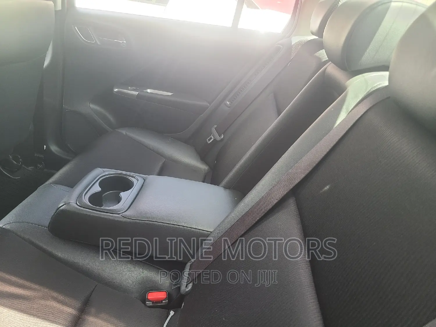 Honda Grace 1.5 Hybrid AWD 2016 Red