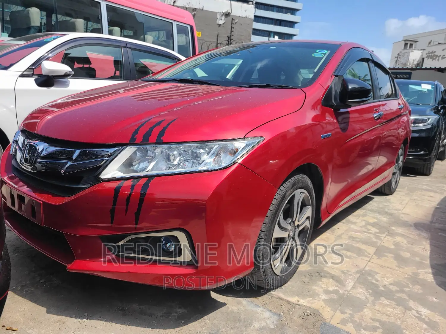 Honda Grace 1.5 Hybrid AWD 2016 Red