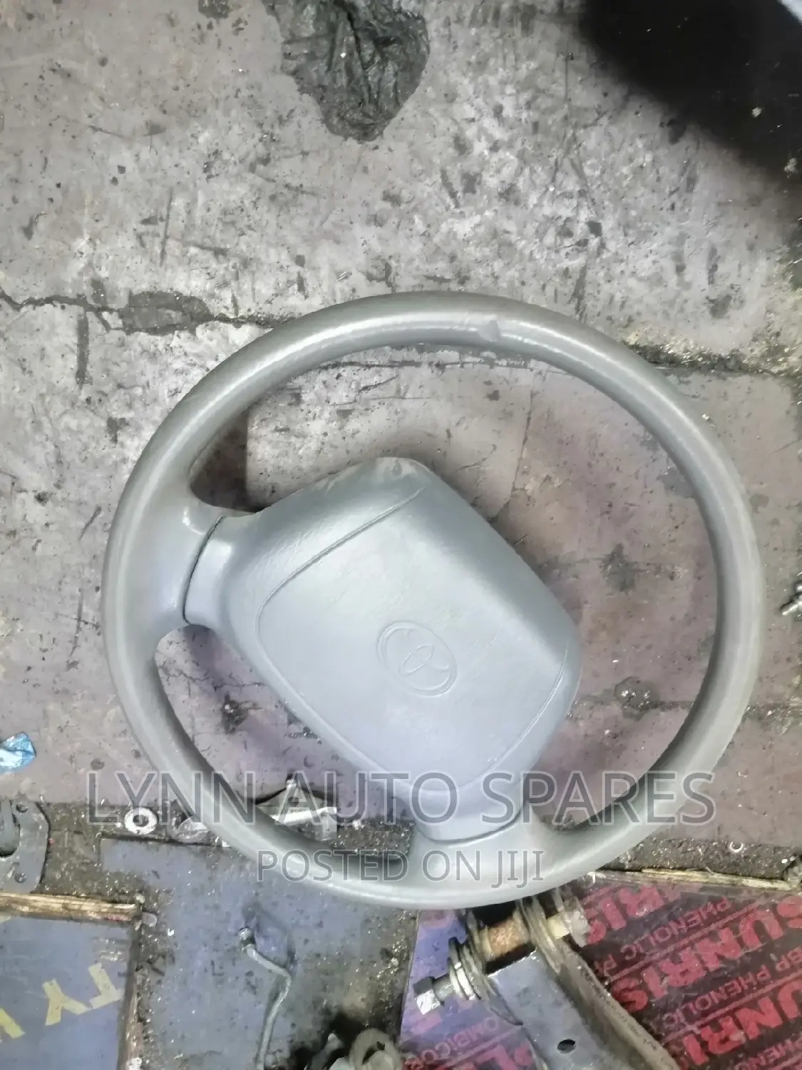 Toyota Hiace 5l Shark Steering Wheel