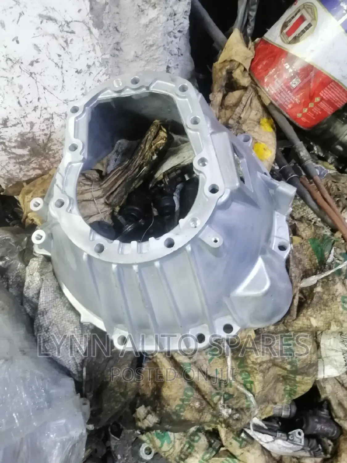 Toyota Hiace Shark 5l Gearbox Bell Housing