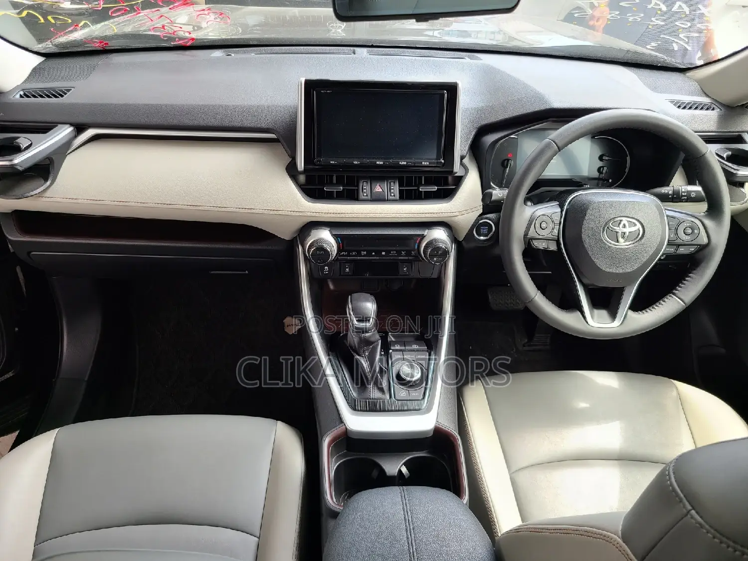Toyota RAV4 LE AWD 2019 Matt Black