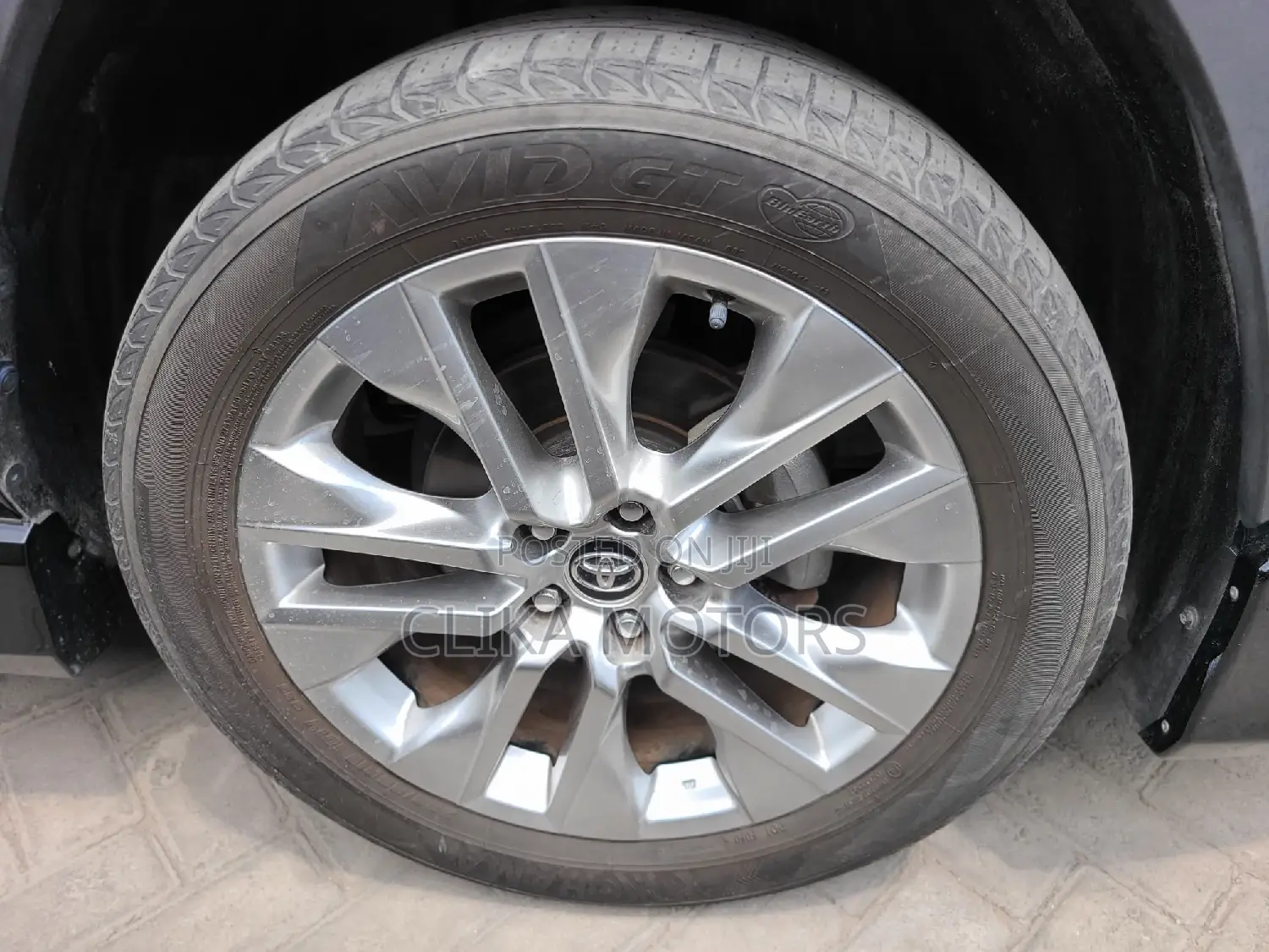 Toyota RAV4 LE AWD 2019 Matt Black