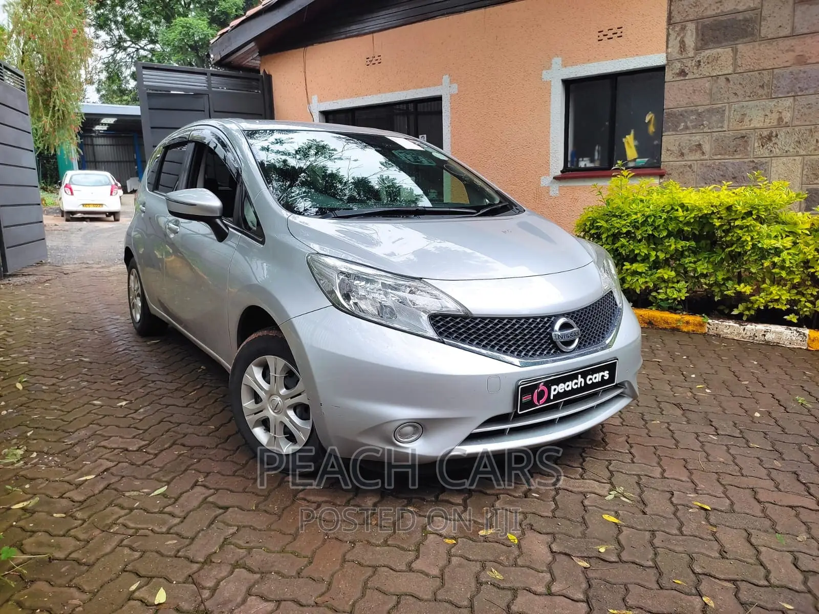Nissan Note 2016 Silver