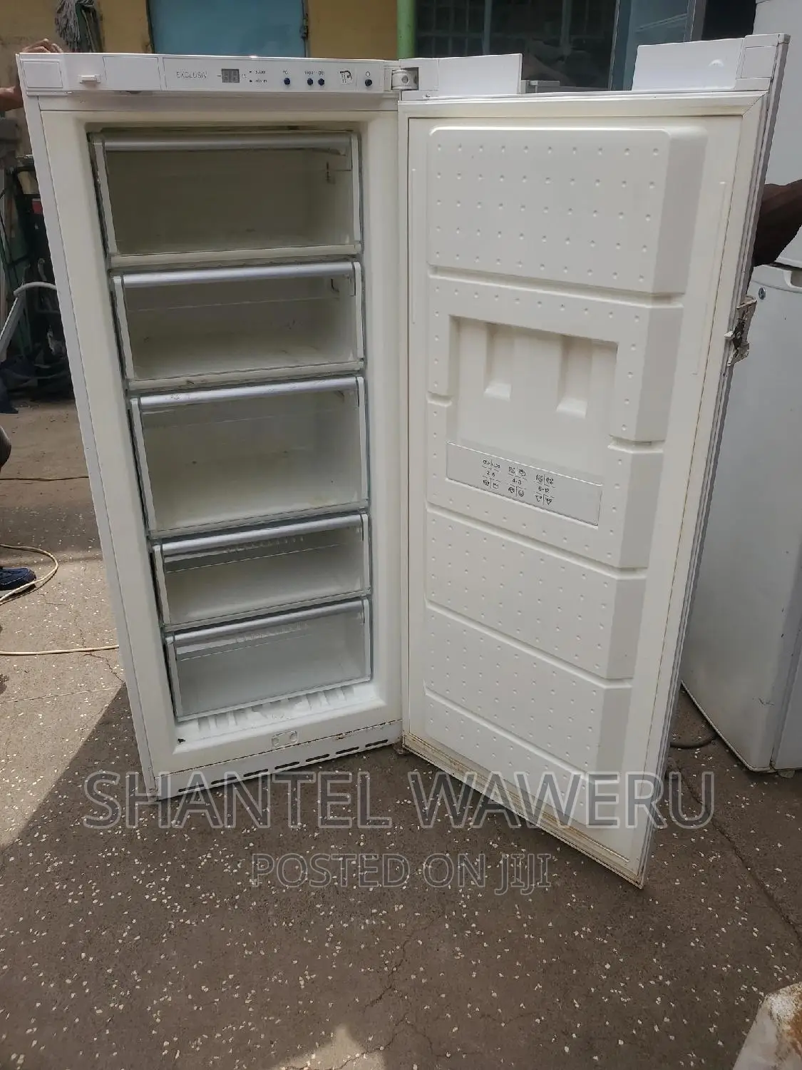 Bosch Upright Freezer