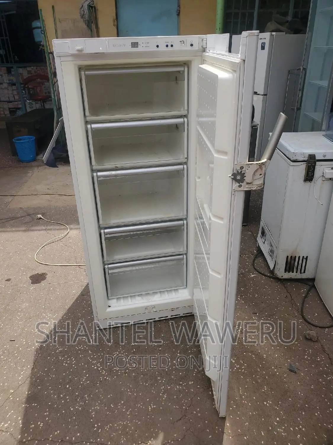 Bosch Upright Freezer