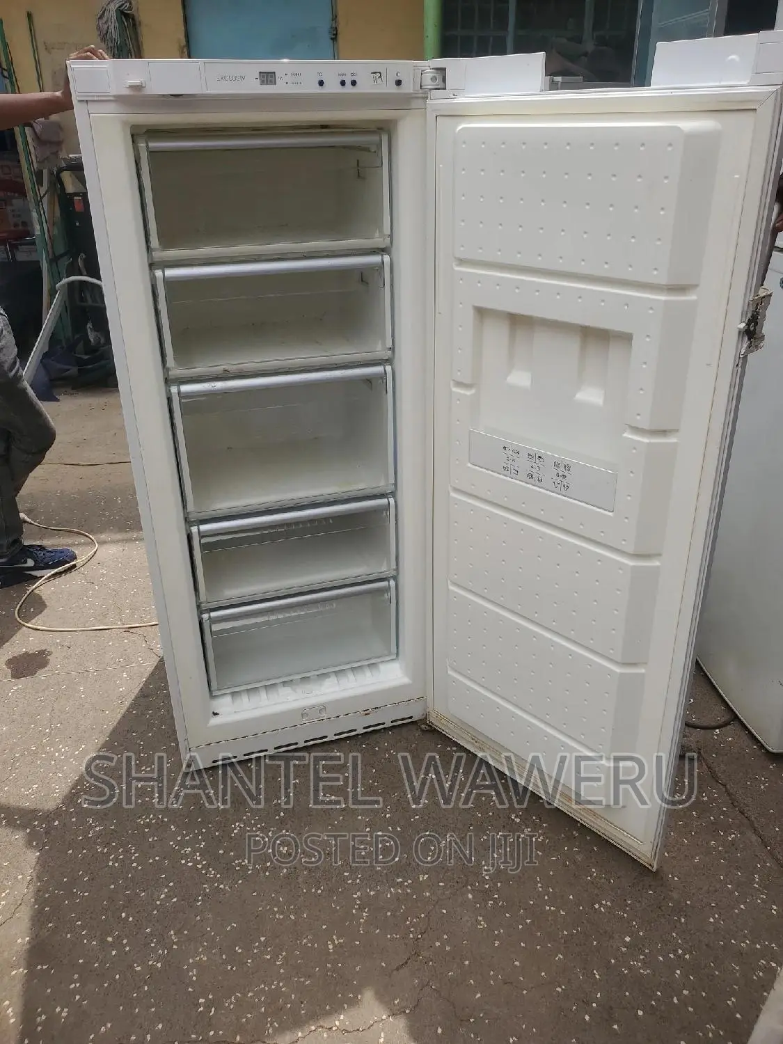Bosch Upright Freezer