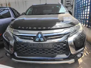 Matt Black Mitsubishi Pajero V80 3.0 VR-I 2016 - Used Luxury SUV